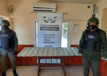 GN secuestró 32.000 dólares y teléfonos de alta gama ocultos en un transporte de encomiendas