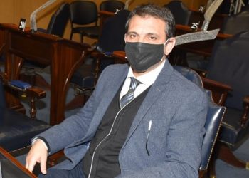 Quique Ramírez presentó un proyecto de ley para crear un programa de fomento al empleo joven