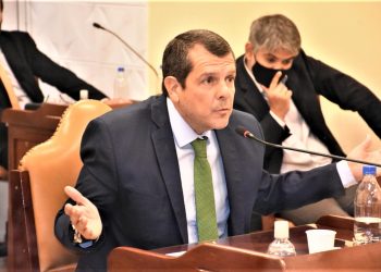 Fabián Olivera propuso la creación de mercados municipales en los barrios de la ciudad