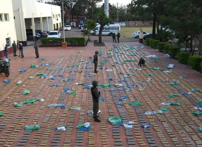 Golpe a cártel narco: GN secuestró más de 3.455 kilos de marihuana y detuvo a dos personas