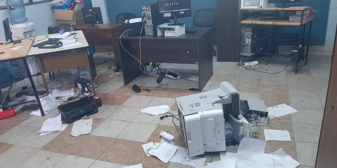 La Municipalidad acusa a un “grupo delictivo, con intereses propios” por los incidentes de la reunión gremial