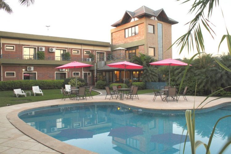 Jorge Luis Borges y su influencia a 121 años de su nacimiento