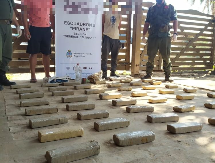 Golpe al narcotráfico: Gendarmería secuestró marihuana valuada en más de $3 millones