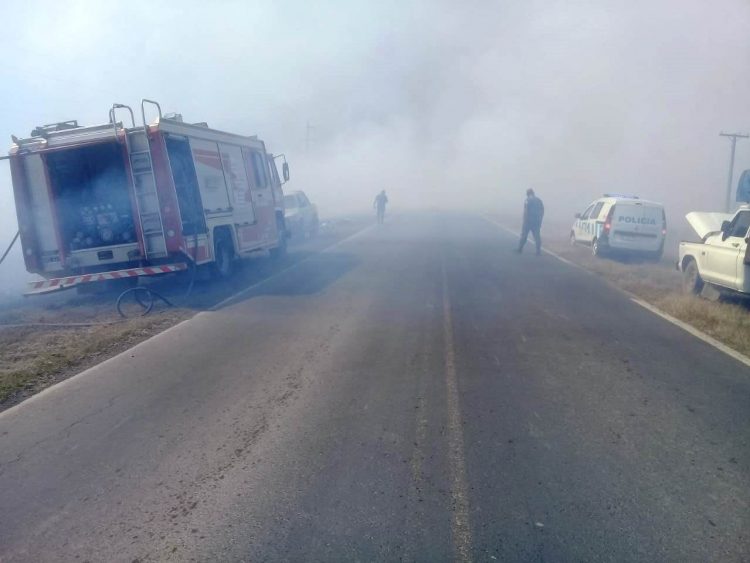 Ruta 86: por el humo cayó de su moto, la embistió una camioneta y falleció