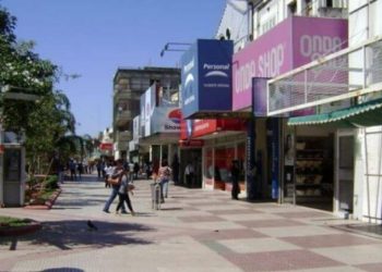 Chaco ya autoriza la apertura de bares y Formosa, con mejor situación sanitaria, no afloja restricciones