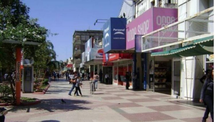 Chaco ya autoriza la apertura de bares y Formosa, con mejor situación sanitaria, no afloja restricciones