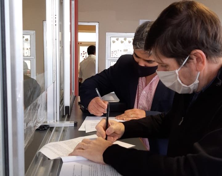 Piñeiro y Montoya denunciaron la estafa en la venta de viviendas del IPV por parte de un ex funcionario