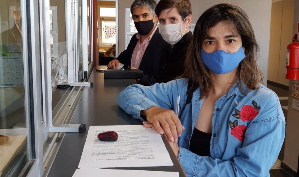 Piñeiro y Montoya denunciaron la estafa en la venta de viviendas del IPV por parte de un ex funcionario