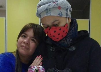 Juntan firmas en Change.org para que formoseña que perdió a su hija «la dejen regresar a la provincia»