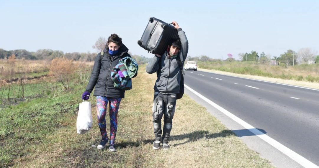 Perdieron sus trabajos en Santa Fe y vienen caminado a Formosa por R11