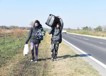 Perdieron sus trabajos en Santa Fe y vienen caminado a Formosa por R11