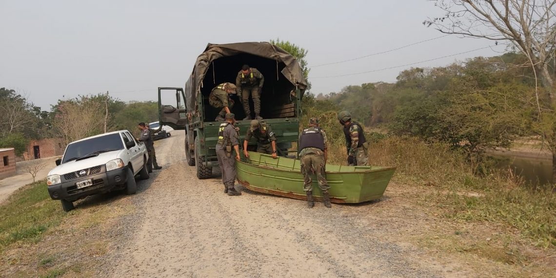 Continúa el secuestro de canoas paraguayas en Clorinda, esta vez actuó Gendarmería