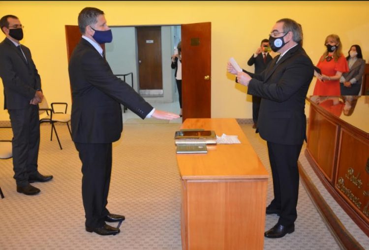 Asumieron sus cargos tres juezas, dos jueces, un defensor de Cámara y una secretaria