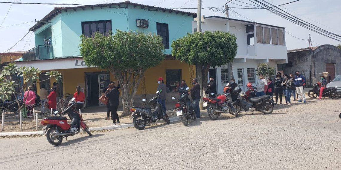 Gobierno y comerciantes divididos por el bloqueo a Clorinda