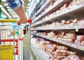 Consumo: Las ventas de agosto en súper y autoservicios cayeron