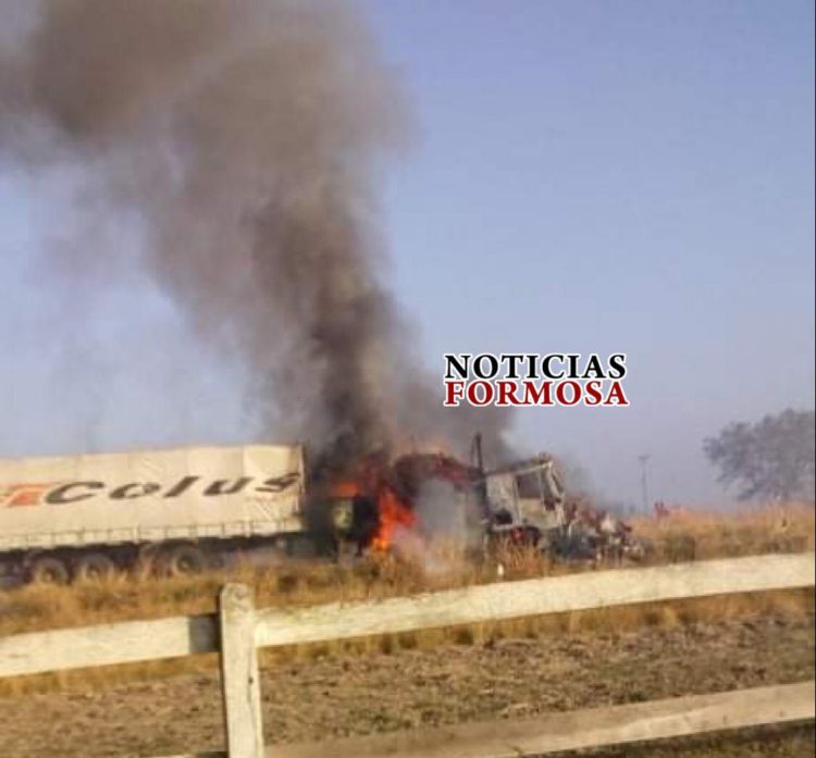 Choque en cadena en la R11: dos muertos