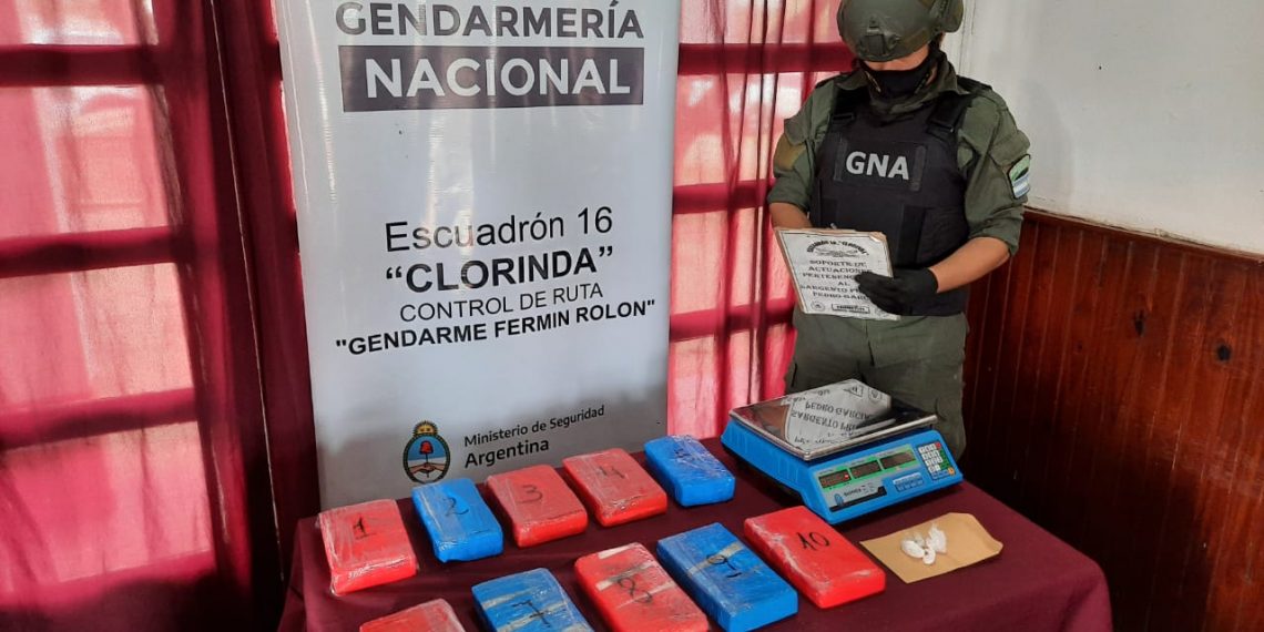 GN secuestró de un camionero, 10 kilos de cocaína valuados en más de 17 millones de pesos