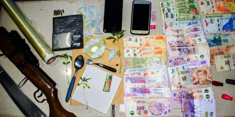 La Policía secuestró droga «dentro de una papa, destinada a un preso»