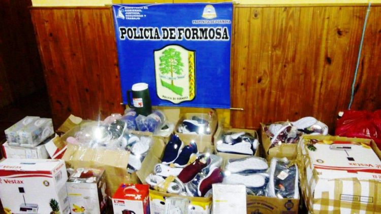 Hallan más de 140 mil pesos en mercadería sin aval aduanero en dos procedimientos