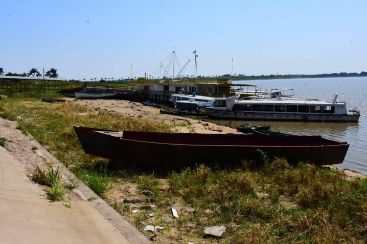 El río Paraguay continuará en octubre por debajo del metro de altura