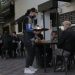Apertura de fines de semana, al aire libre, de 8 a 20 y en peatonales; alternativas para apertura de bares, restó y cafés