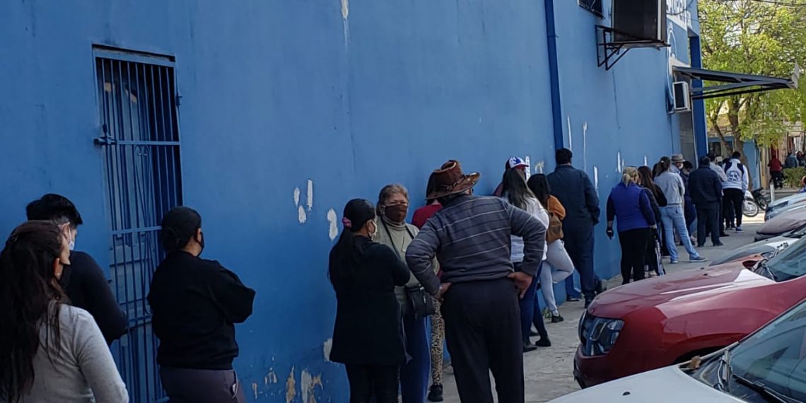 Gobierno y comerciantes divididos por el bloqueo a Clorinda