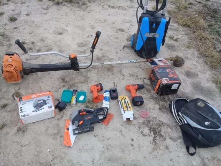 Beneficiario del IFE olvidó billetera, DNI y celular en la casa en la que robó