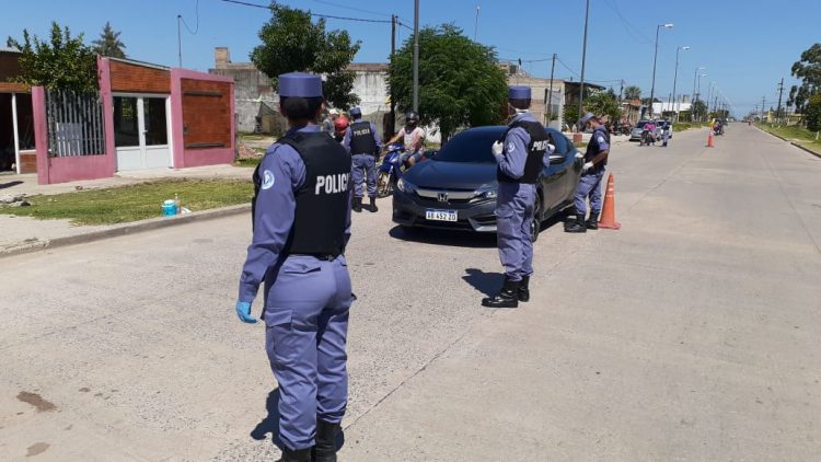 El ministro de Gobierno descartó un eventual conflicto salarial en la Policía de la provincia