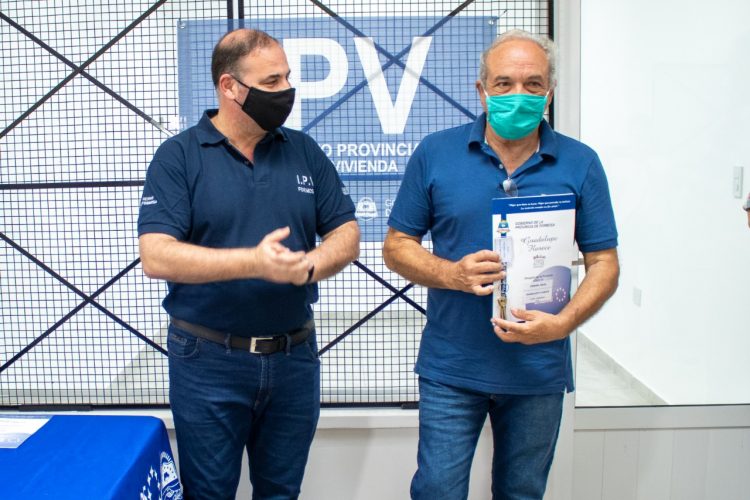 El IPV relocalizó a varios pequeños comercios que estaban ubicados en espacios públicos