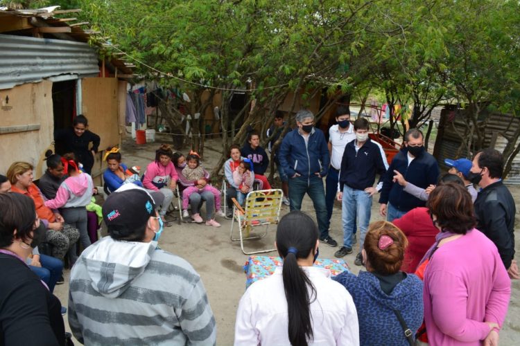 Ediles proponen usar camiones municipales de riego para asistir a barrios sin agua