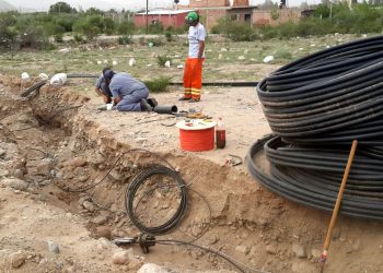 Retroexcavadora cortó la fibra óptica en Chaco y dejó a Formosa sin internet
