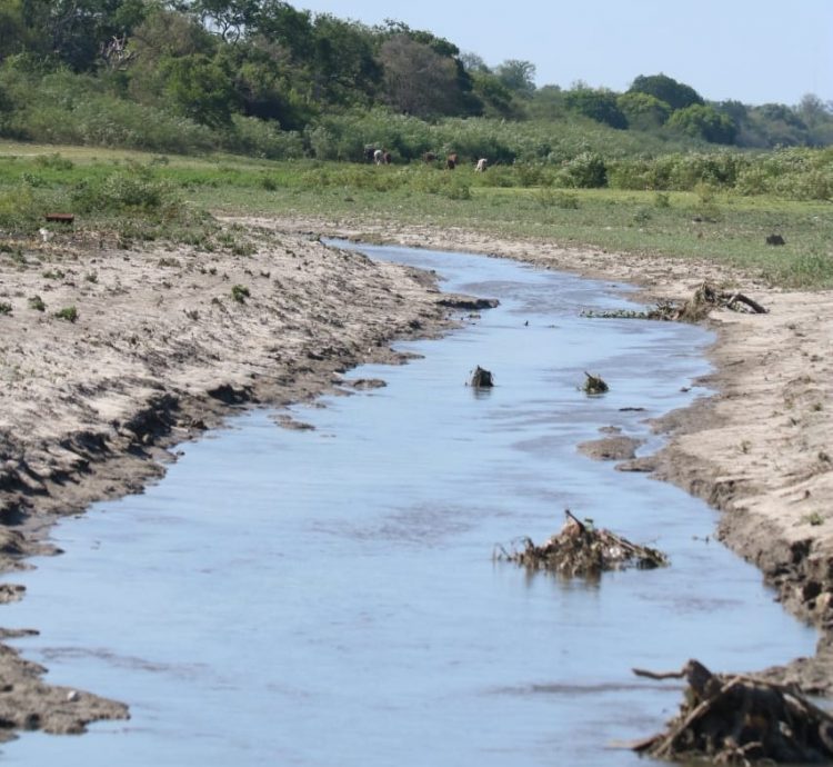 El Pucú, el torrentoso riacho que hoy está golpeado por la sequía