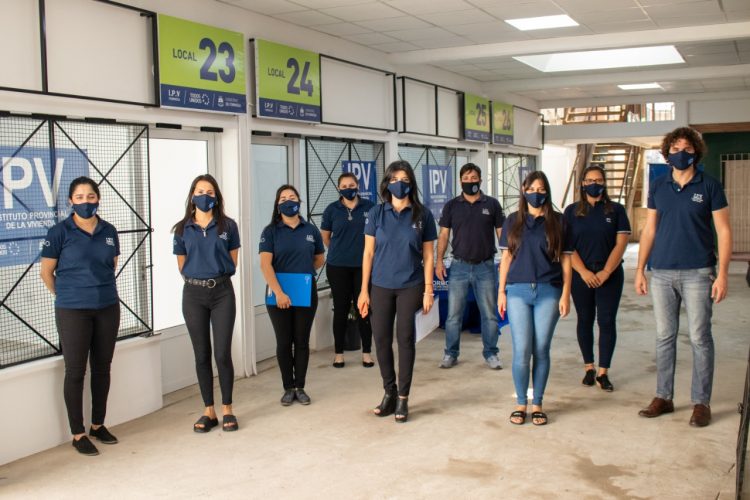 El IPV relocalizó a varios pequeños comercios que estaban ubicados en espacios públicos