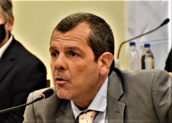 El concejal Fabián Olivera calificó con dureza a las decisiones del Consejo covid