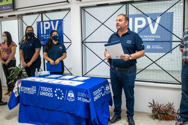 El IPV relocalizó a varios pequeños comercios que estaban ubicados en espacios públicos