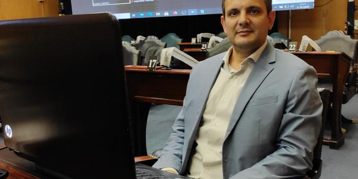 “Quique” Ramírez le pidió a la Fiscal de Estado que “no falte a la verdad” sobre los varados