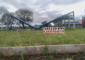 En Villafañe también se desplomó un polideportivo «techo azul»