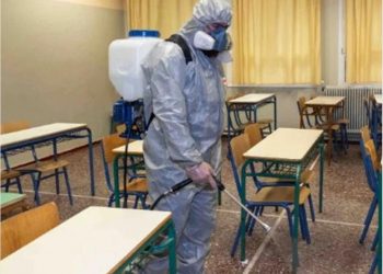 Aprueban el “análisis y evaluación de riesgo epidemiológico” para el regreso progresivo a las aulas