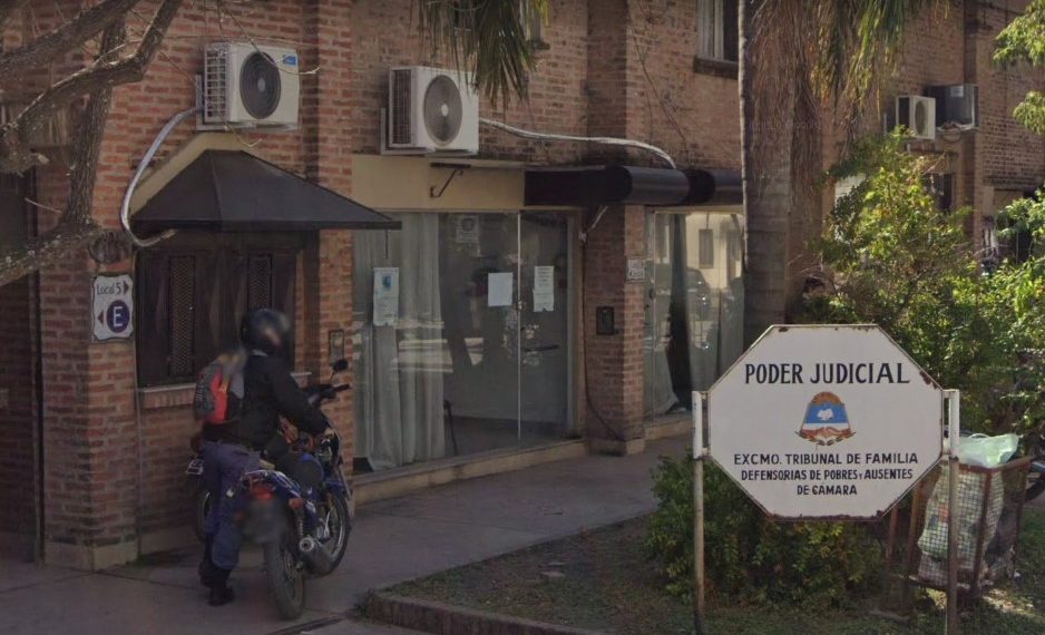 Tribunal de Familia convocó a familias a adoptar un niño “de 10 años, muy inteligente”