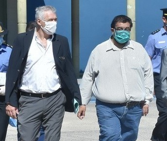 El Gobierno responsabilizó a Carbajal por 3 de los 4 casos positivos informados hoy