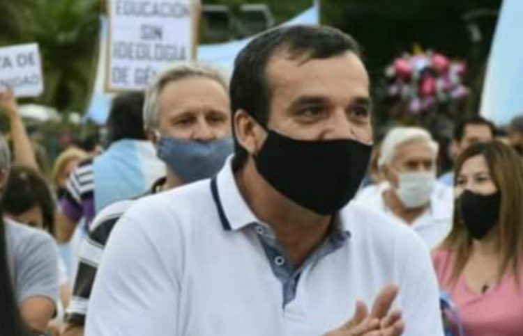 Zárate: “El 5% de aumento es miserable, los empleados públicos sufren su sueldo”