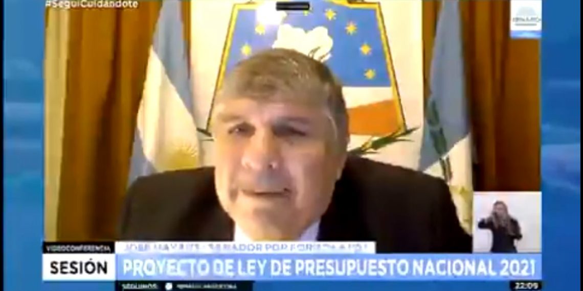 Mayans: “Si entran 2 mil con covid, chau no hay forma de responder a eso”