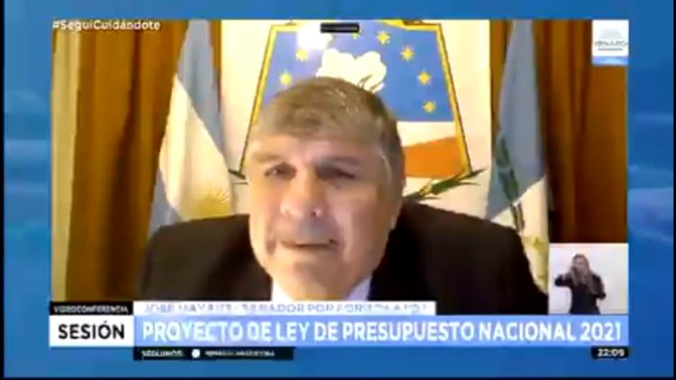 Mayans: “Si entran 2 mil con covid, chau no hay forma de responder a eso”