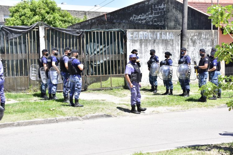 La Policía intervino dos multitudinarias fiestas clandestinas de «halloween»