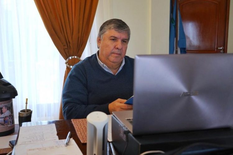 Mayans: ”El tataranieto de Naidenoff va a pagar la deuda que dejó Macri”