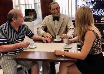 Más que nunca, militante!