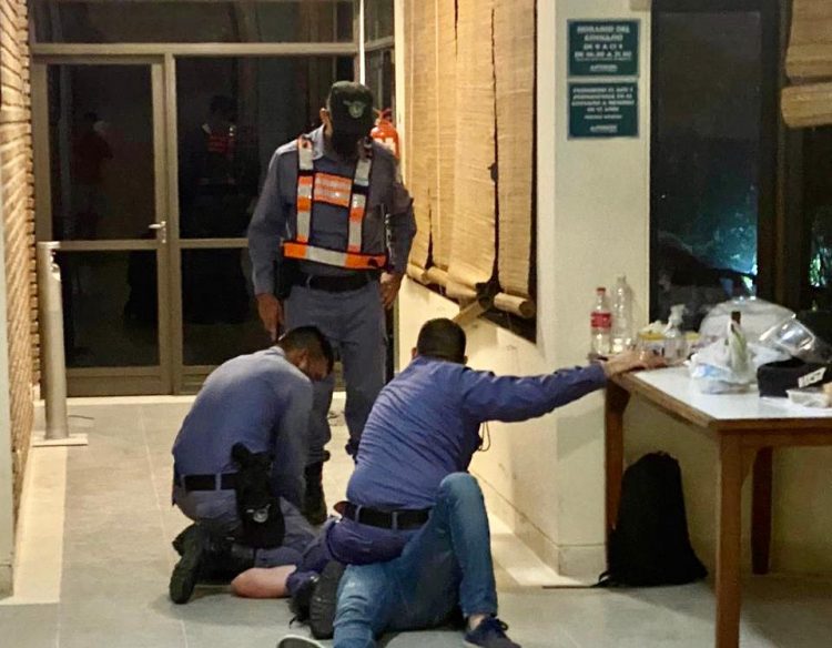 Los Evans pidieron exención de prisión y desmienten acusaciones de la Policía