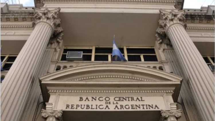 El BCRA habilitó a bancos de todo el país a cerrar el 24 y 31 de diciembre