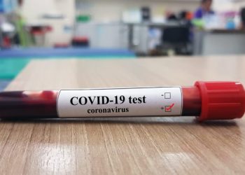 Cuatro aislados en centros y dos ingresos dieron positivo a covid