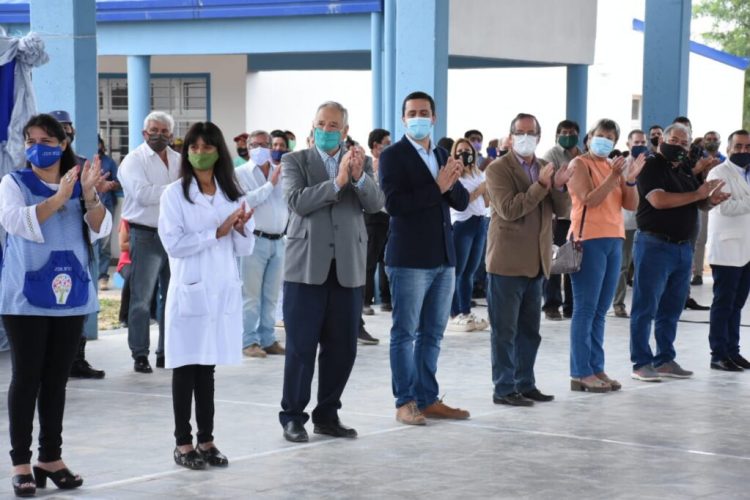 Inauguran escuela que contendrá los tres niveles educativos en el oeste